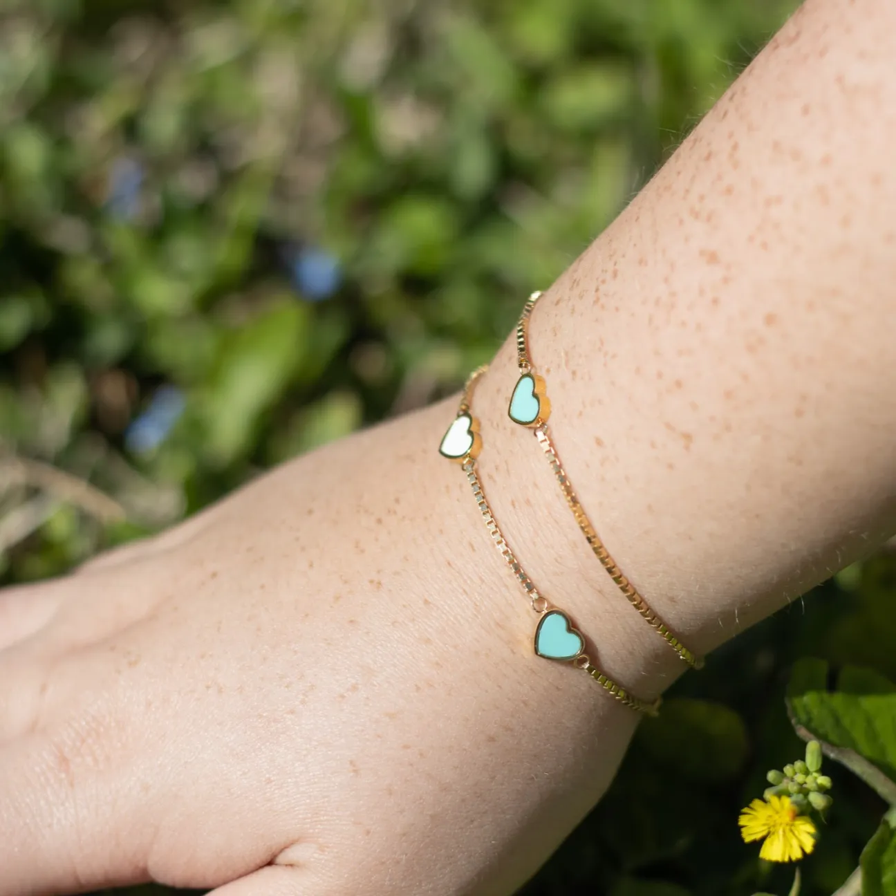 AMARE TURQUOISE AND WHITE CHIPS TRIO BRACELET