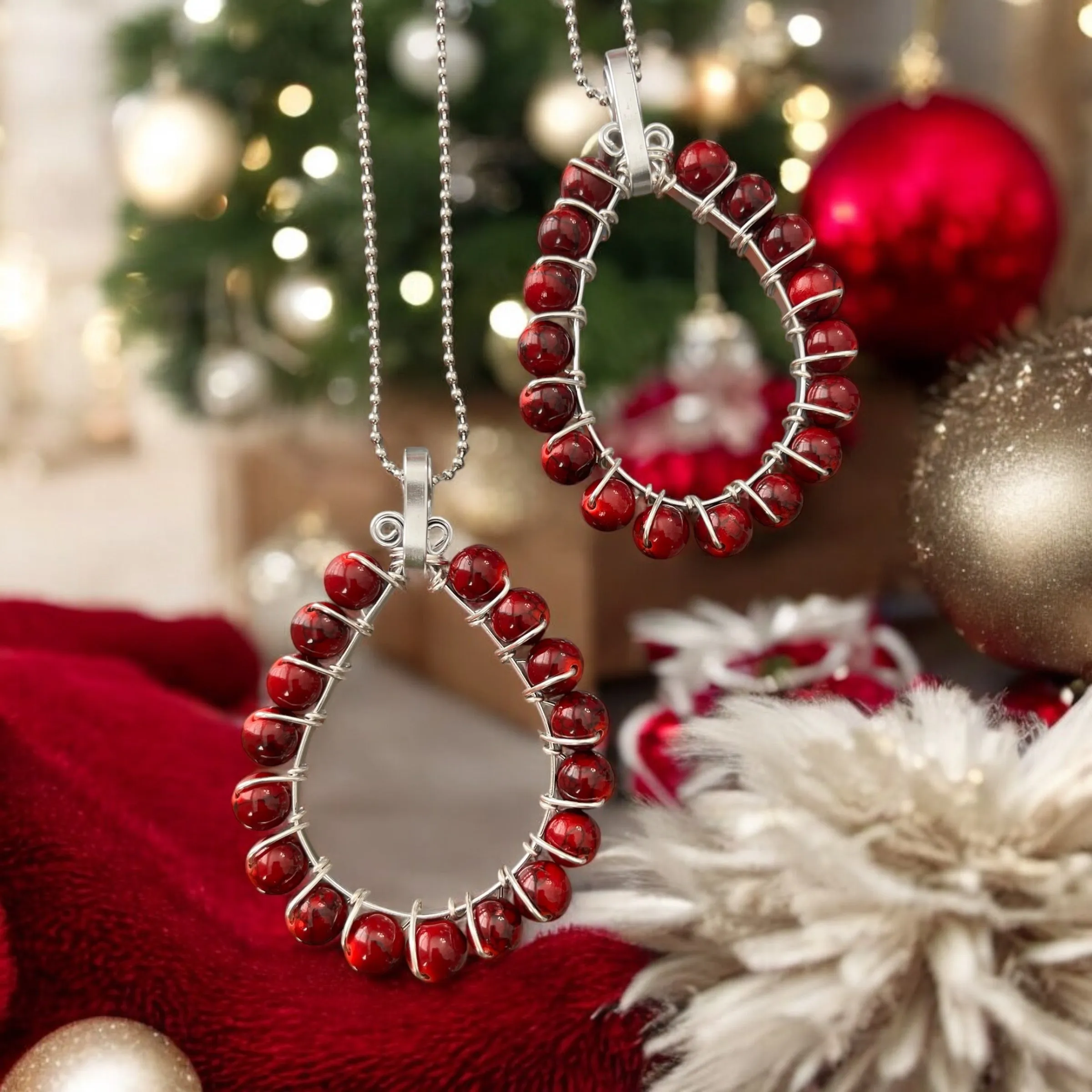Red Dyed Quarts Pendant Necklace