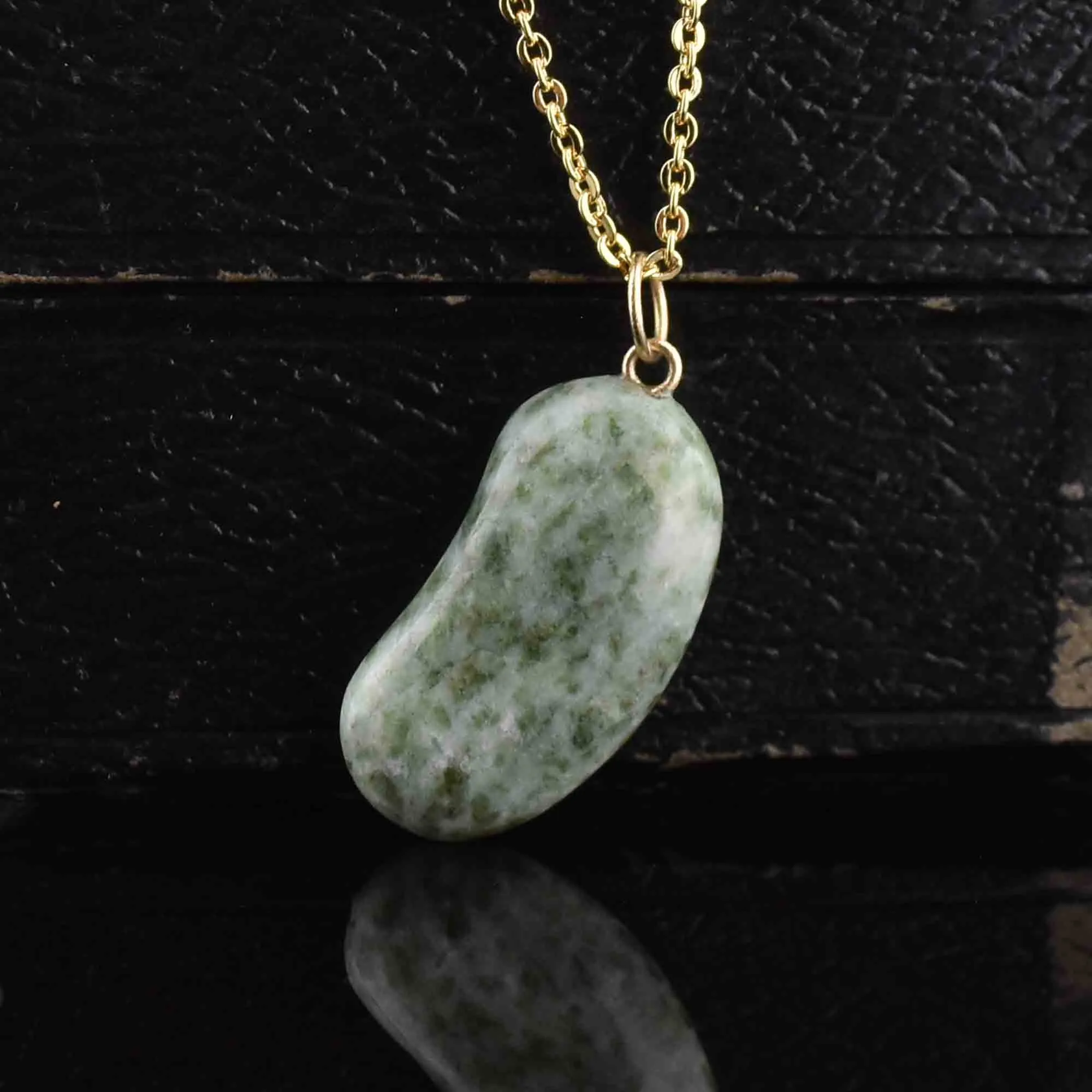 Vintage Gold Green Quartz Bean Pendant